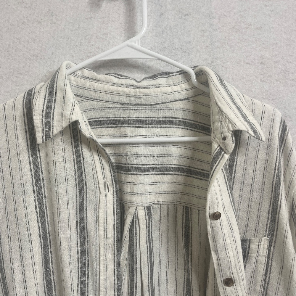 Striped Button Down Shirt Cream Gray Pocket Top - Picture 3 of 5